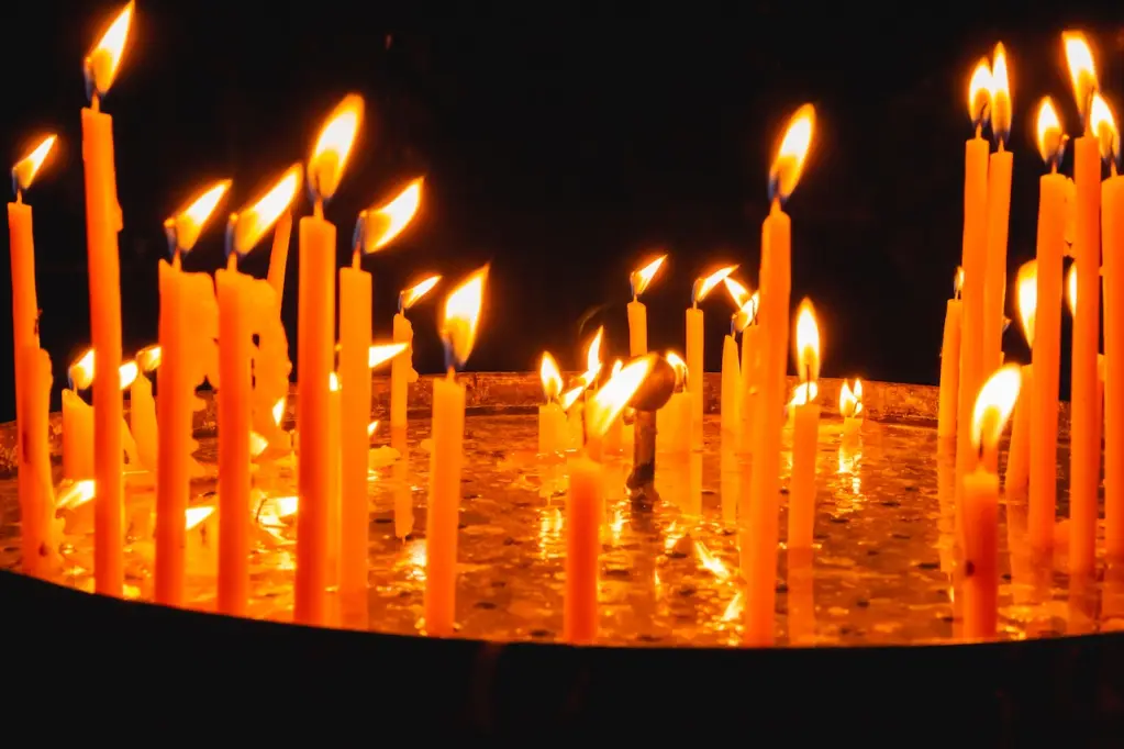 Why Do Candles Flicker When There Is No Wind? Some Distinctive Factors