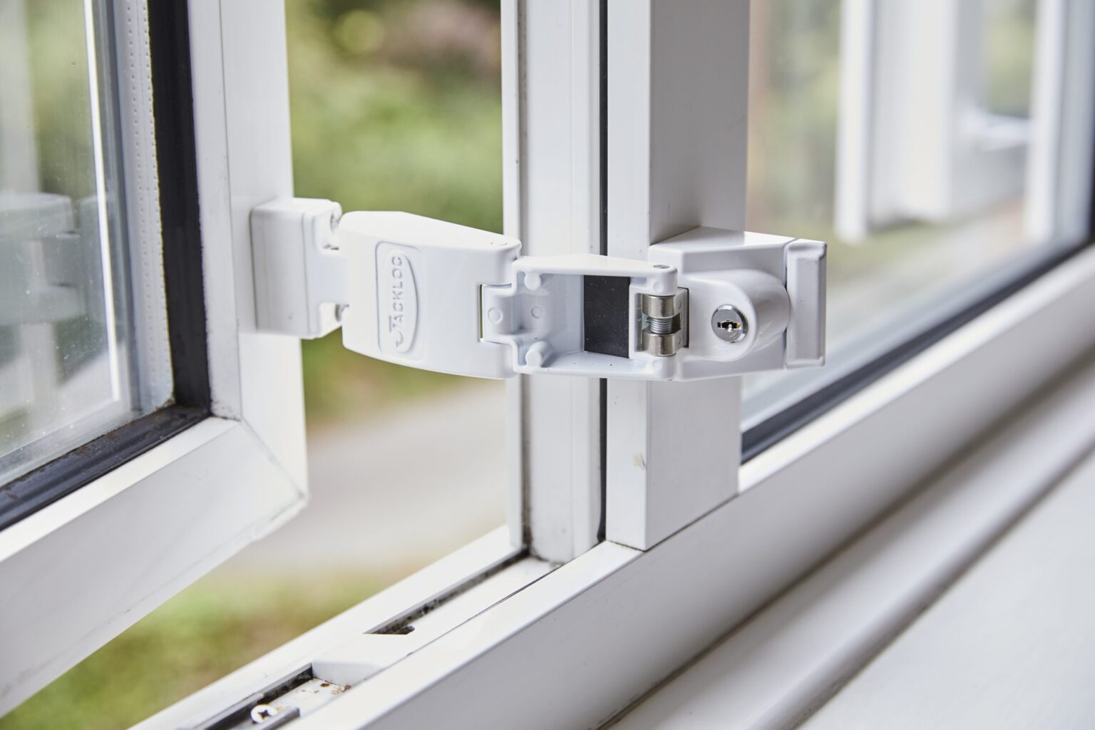 How To Remove Window Restrictors? London Status