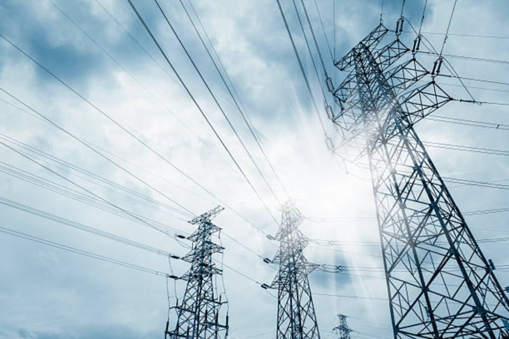 What is the billing basis for electricity, and how do regional variations affect pricing