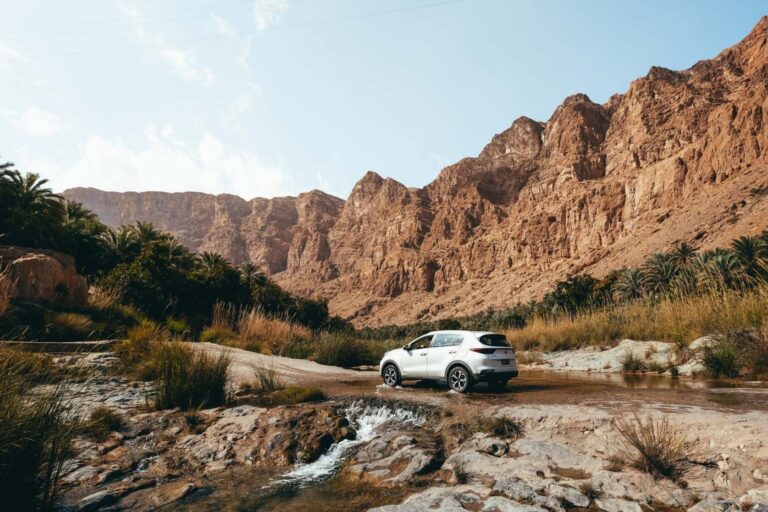 Where to Find a Car in Oman With No Deposit and No Credit Card